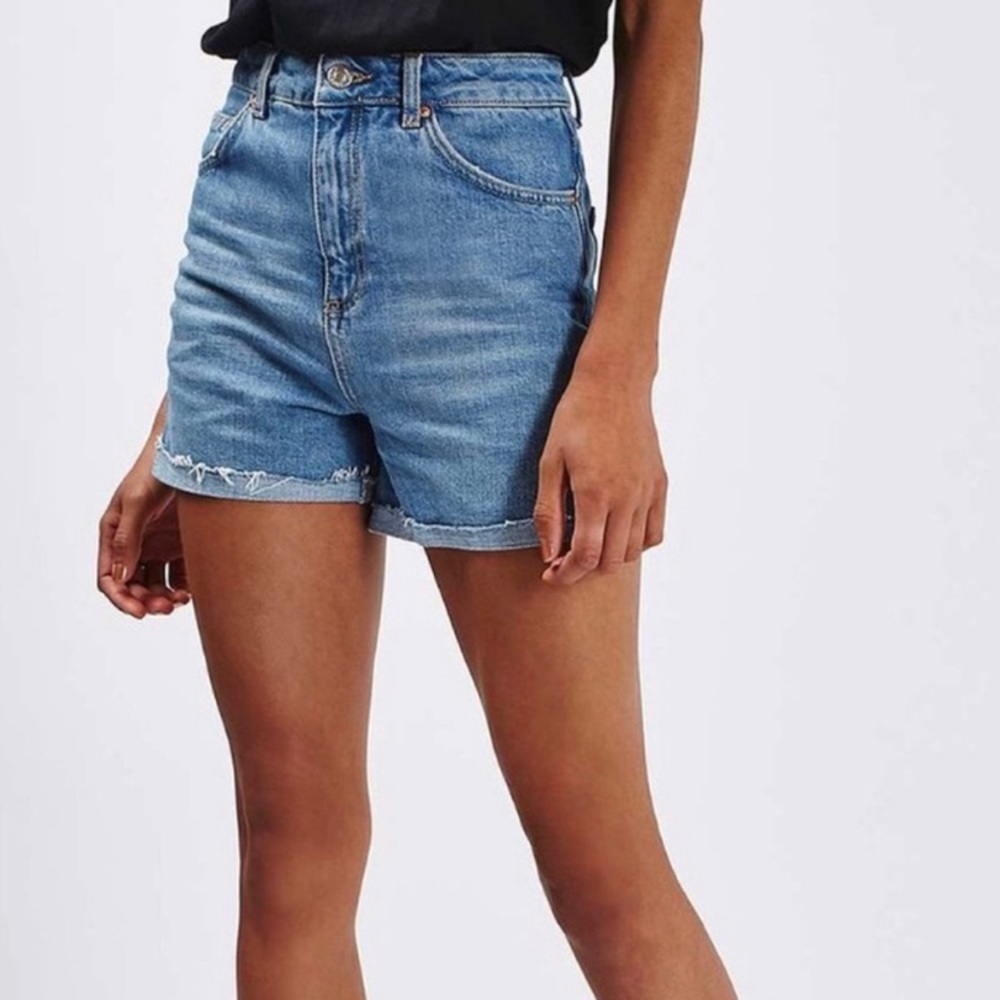 TOPSHOP Moto Girlfriend High Waist Cut Off SHorts
